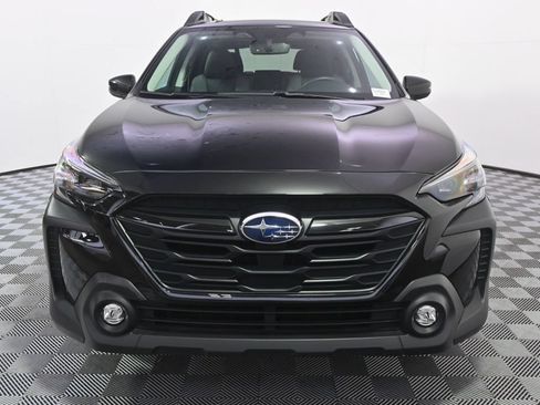 Used 2025 Subaru Outback Onyx Edition AWD/4WD image 10
