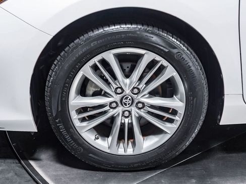Used 2017 Toyota Camry SE FWD image 11