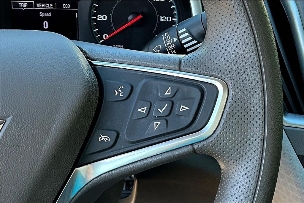 Used 2025 Chevrolet Malibu LT FWD image 13