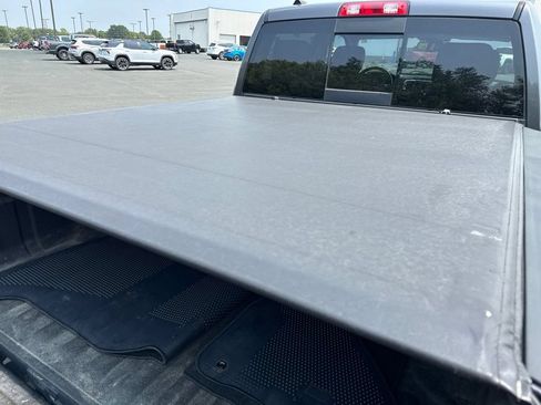 Used 2017 RAM 1500 Laramie w/ Convenience Group AWD/4WD image 24