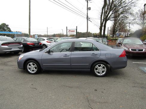 Used 2007 Honda Accord SE image 2