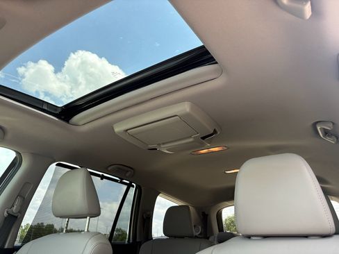Certified 2022 Honda Pilot Touring image 26
