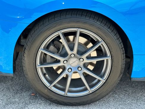 Used 2017 Ford Mustang Premium RWD image 27