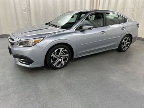 Used 2022 Subaru Legacy Limited image 2