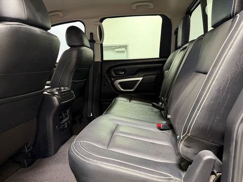 Used 2019 Nissan Titan PRO-4X w/ Pro-4x Convenience Package image 26