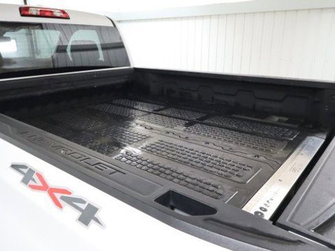 Used 2024 Chevrolet Silverado 1500 W/T w/ WT Value Package AWD/4WD image 26