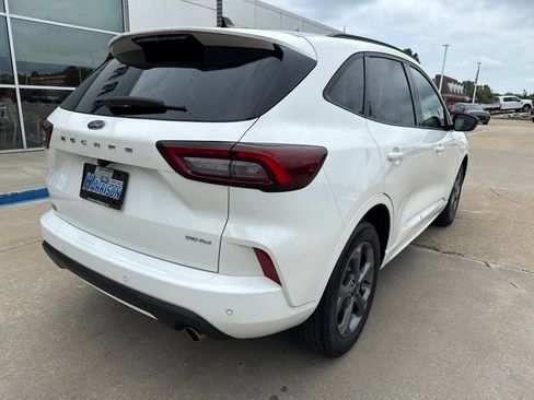 Used 2023 Ford Escape ST-Line w/ Tech Pack #1 AWD/4WD image 5
