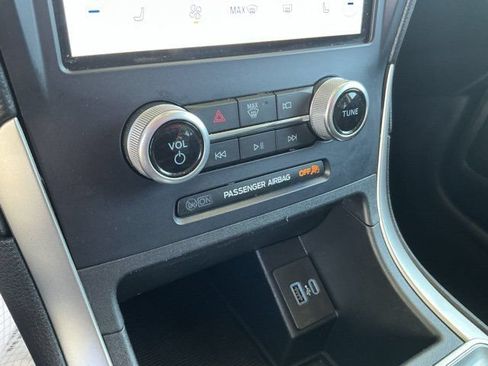 Used 2023 Ford Edge SEL AWD/4WD image 23