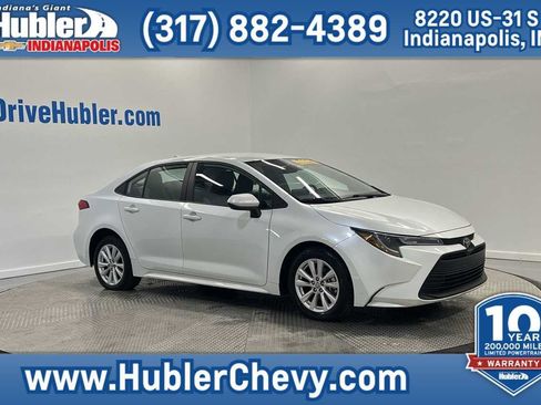 Used 2024 Toyota Corolla LE w/ LE Convenience Package image 1