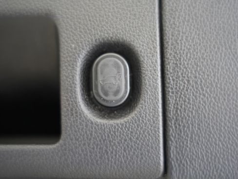 Used 2019 GMC Yukon XL SLT image 43