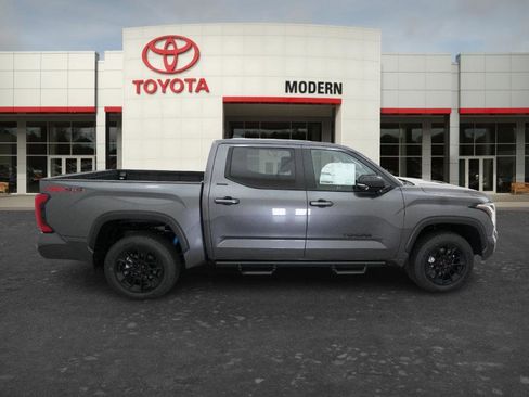 New 2026 Toyota Tundra Limited AWD/4WD image 3