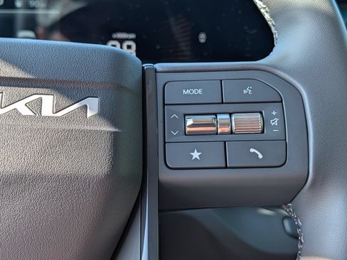 New 2027 Kia Seltos S FWD image 32
