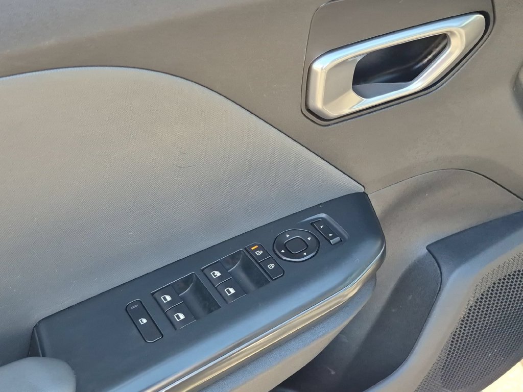 Used 2025 Kia K4 FWD image 10