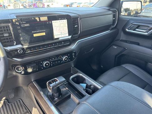 Used 2024 GMC Sierra 1500 SLT w/ SLT Premium Plus Package image 10