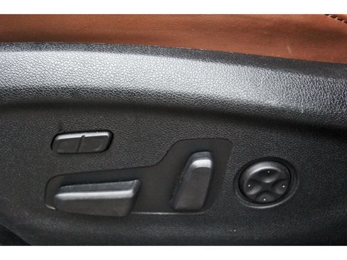 Used 2019 Kia Sorento SX FWD image 32
