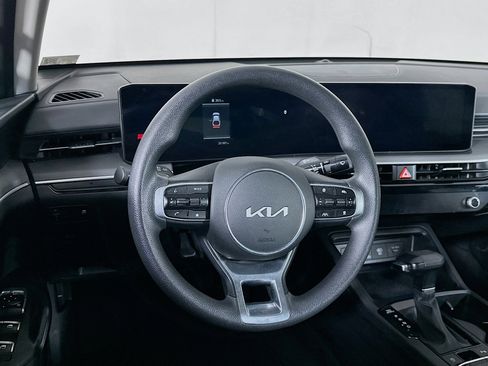 Used 2025 Kia K5 LXS image 18