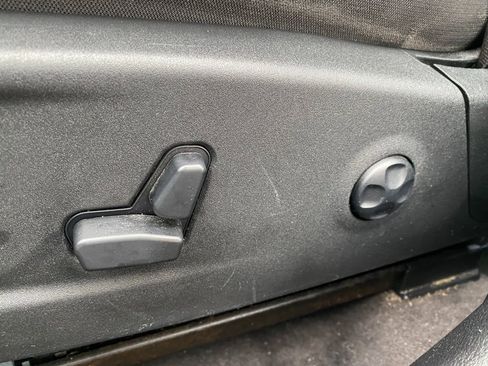 Used 2018 Dodge Charger GT w/ Blacktop Package image 11