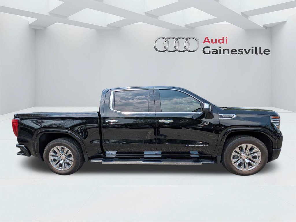 Used 2022 GMC Sierra 1500 Denali RWD image 2