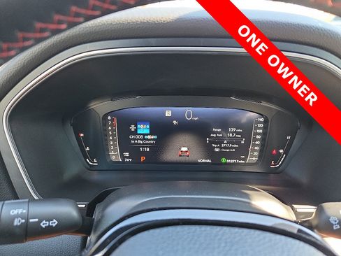 Used 2025 Honda Pilot Black Edition image 23