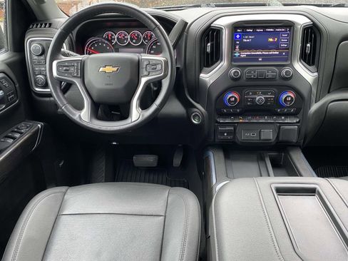 Used 2022 Chevrolet Silverado 1500 LTZ w/ LTZ Premium Package image 12