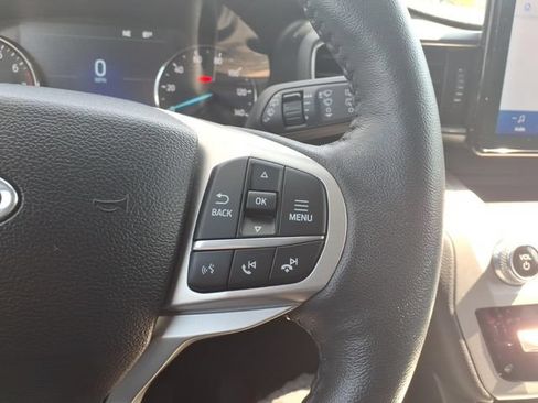 Used 2024 Ford Explorer XLT w/ Equipment Group 202A AWD/4WD image 16