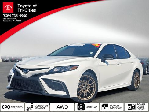 Used 2024 Toyota Camry SE w/ Convenience Package AWD/4WD image 1