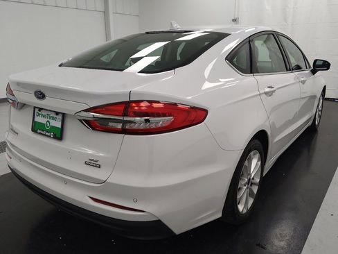 Used 2020 Ford Fusion SE FWD image 9