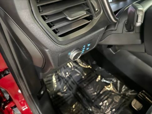 Used 2020 Ford Escape SE FWD image 13