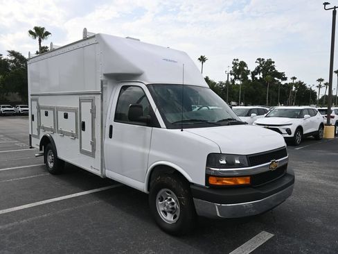 New 2026 Chevrolet Express 3500 w/ Power Convenience Package RWD image 7