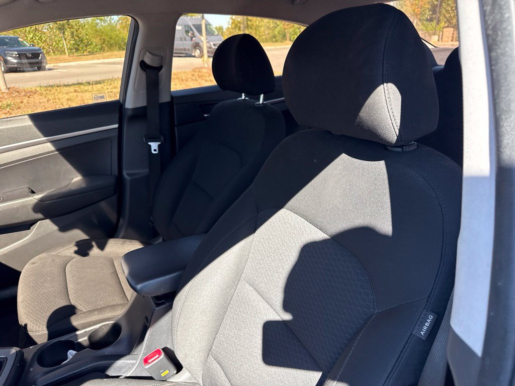 Used 2020 Hyundai Elantra SE w/ Cargo Package (C1) FWD image 31