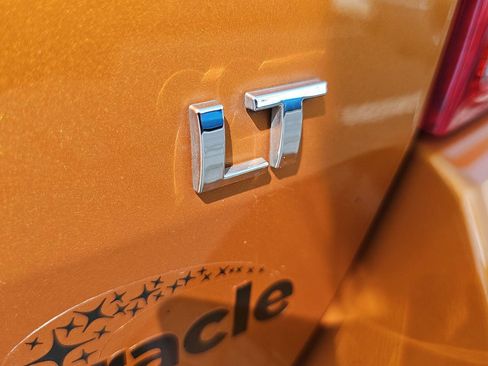 Used 2017 Chevrolet Trax LT w/ Sun & Sound Package FWD image 30