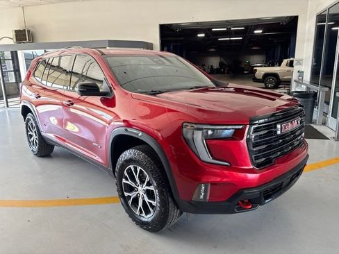 Used 2025 GMC Acadia AT4 w/ Luxury Package AWD/4WD image 4