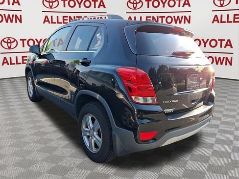 Used 2017 Chevrolet Trax LT w/ LPO, Protection Package AWD/4WD image 4