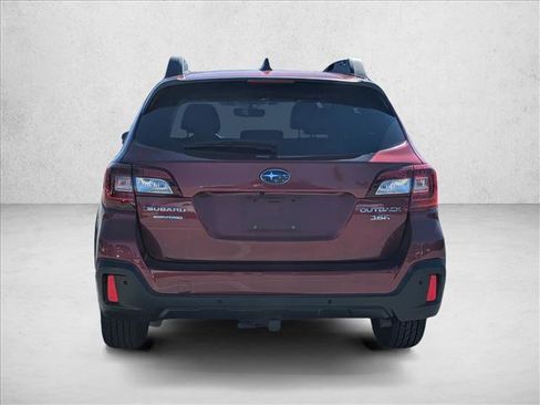 Used 2018 Subaru Outback 3.6R Limited image 6