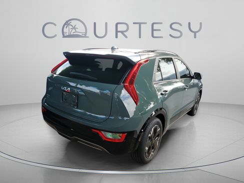 New 2026 Kia Niro Wind FWD image 3