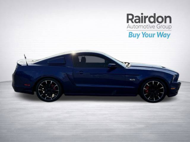 Used 2014 Ford Mustang GT Premium w/ Comfort Package RWD image 8