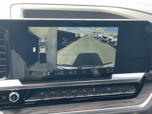 New 2026 GMC Sierra 1500 SLT w/ SLT Premium Package image 16