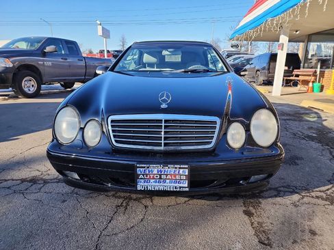Used 2000 Mercedes-Benz CLK 320 Cabriolet image 4