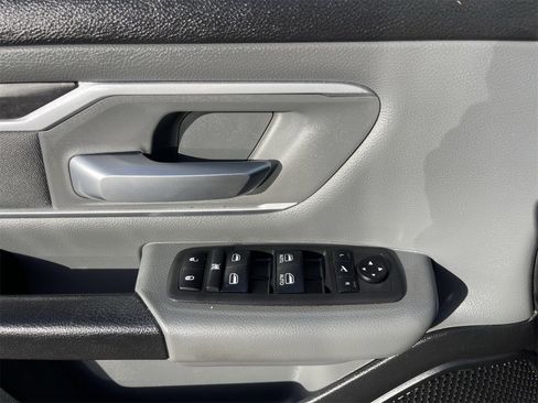Used 2021 RAM 1500 Big Horn image 23