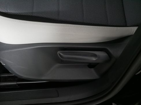 Used 2025 Volkswagen Taos S image 20