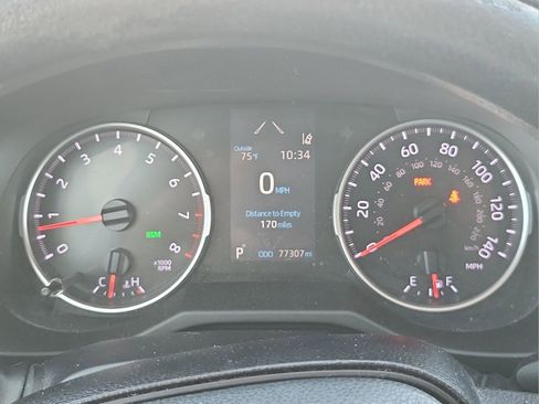 Used 2019 Toyota RAV4 XLE image 10