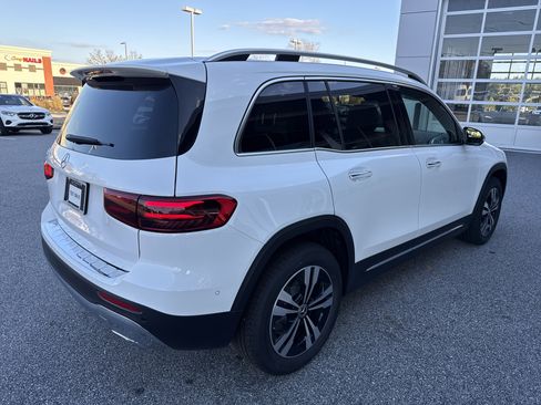 New 2026 Mercedes-Benz GLB 250 image 10