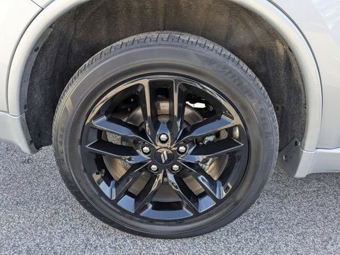 Used 2024 Dodge Durango GT AWD/4WD image 12