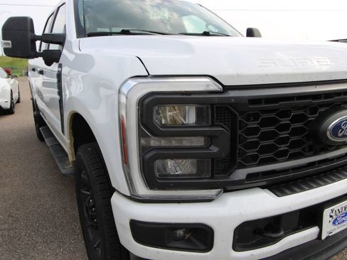Used 2024 Ford F250 XL w/ STX Appearance Package AWD/4WD image 12