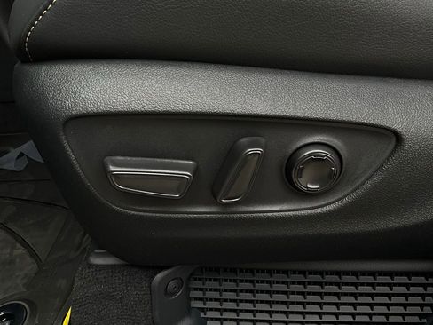 New 2026 Toyota Sienna Limited image 10