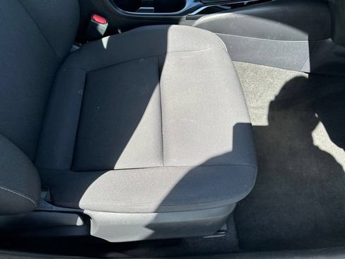Used 2024 Toyota Corolla LE FWD image 28