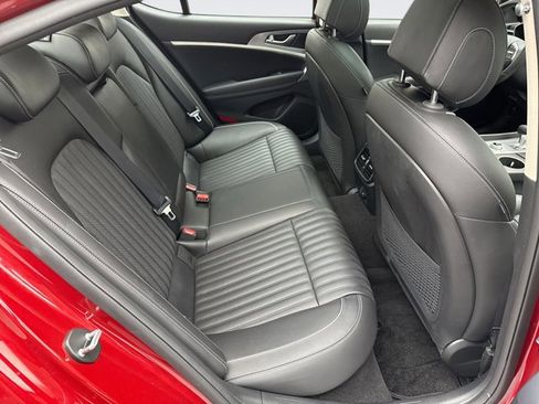 Used 2022 Genesis G70 2.0T w/ Prestige Package image 21