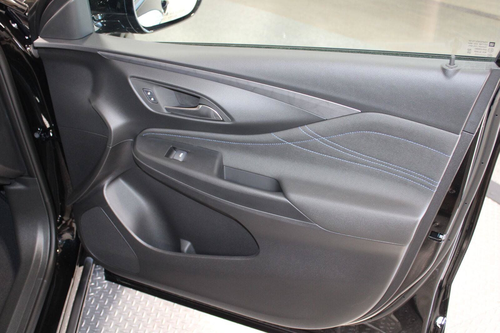 New 2026 Buick Envista Sport Touring FWD image 14