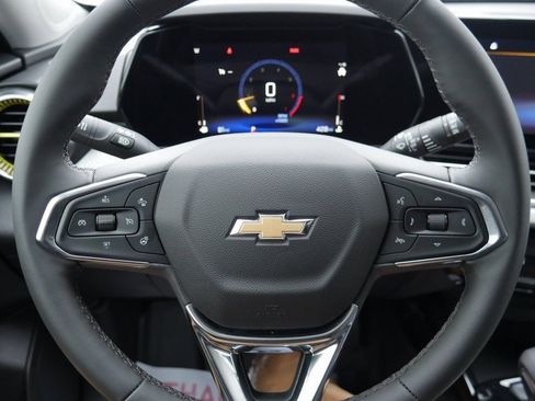 New 2026 Chevrolet Trax LT w/ Driver Confidence Package image 11