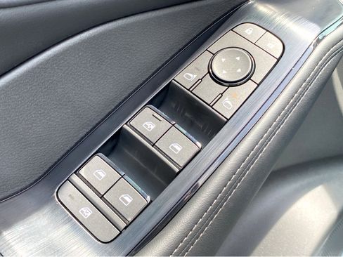 New 2026 Nissan Rogue SV image 22